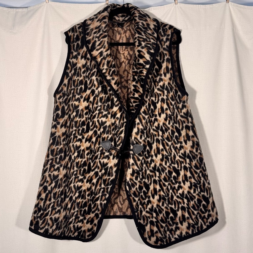 Leopard Print Faux Fur Sleeveless Vest with Black Trim
